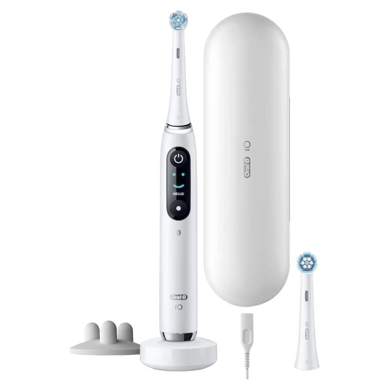 Oral-B iO Spazzolino Elettrico Ricaricabile 9S Bianco, 2 Testine, 1 Custodia Da Viaggio Ricaricabile